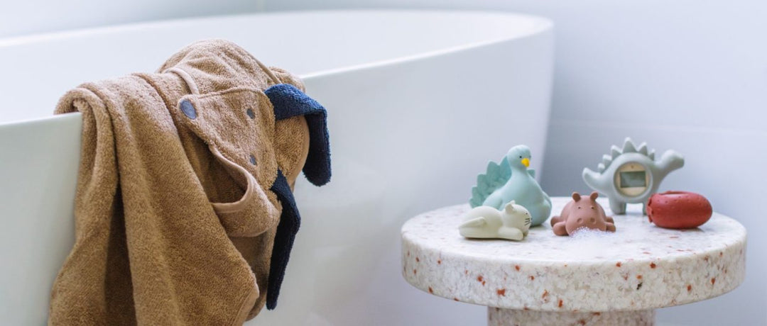 SPLISH SPLASH: THE ULTIMATE GUIDE TO BATH TOYS AND ACCESSORIES