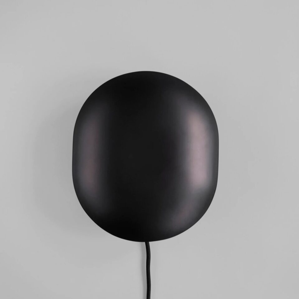 PRE-ORDER | 101 COPENHAGEN Clam Wall Lamp, Burned Black