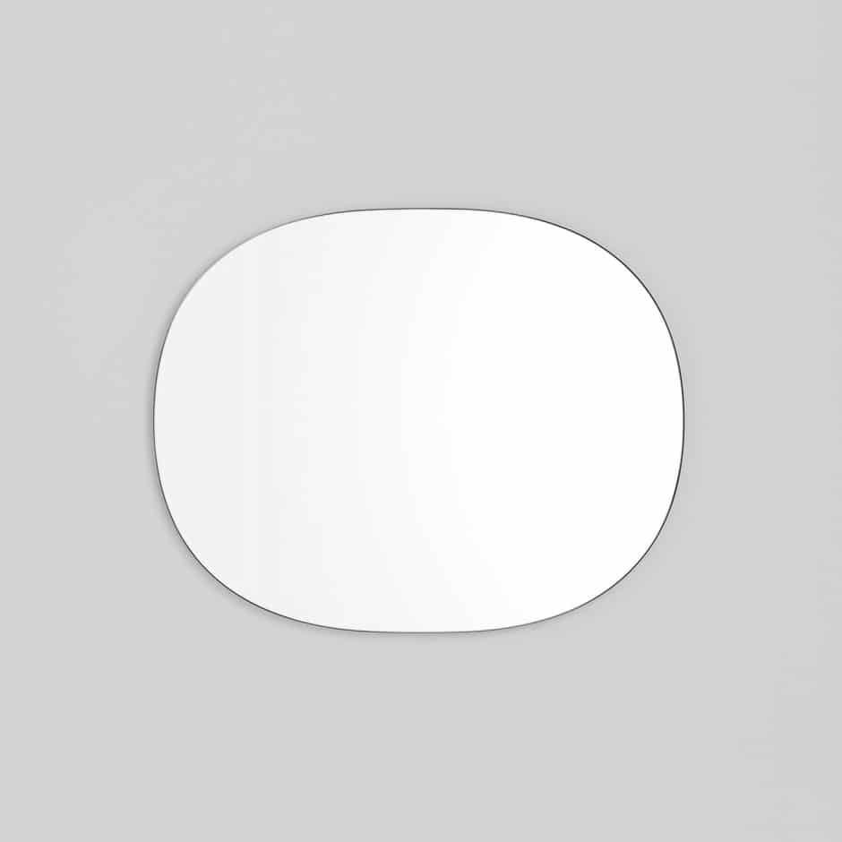 MIDDLE OF NOWHERE Miller Oval Mirror, Black, 60x75cm