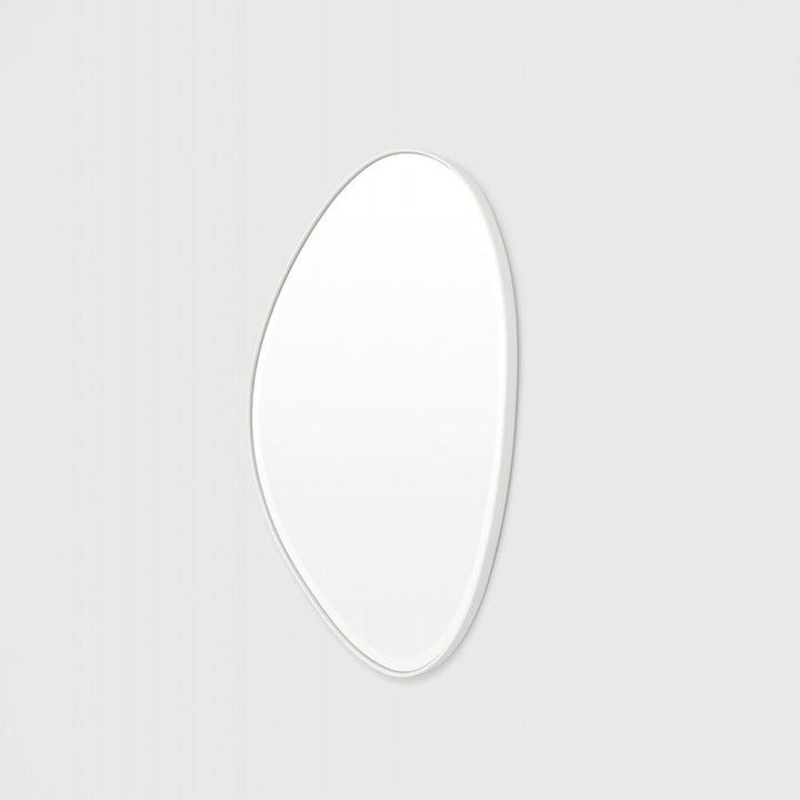 MIDDLE OF NOWHERE Pebble Mirror, Bright White, 70x90cm