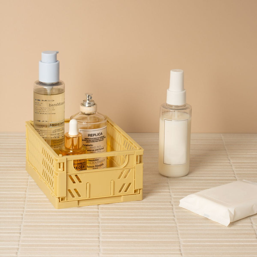 Designstuff Slant Collapsible Crate extra-small straw to organise makeup in a bathroom