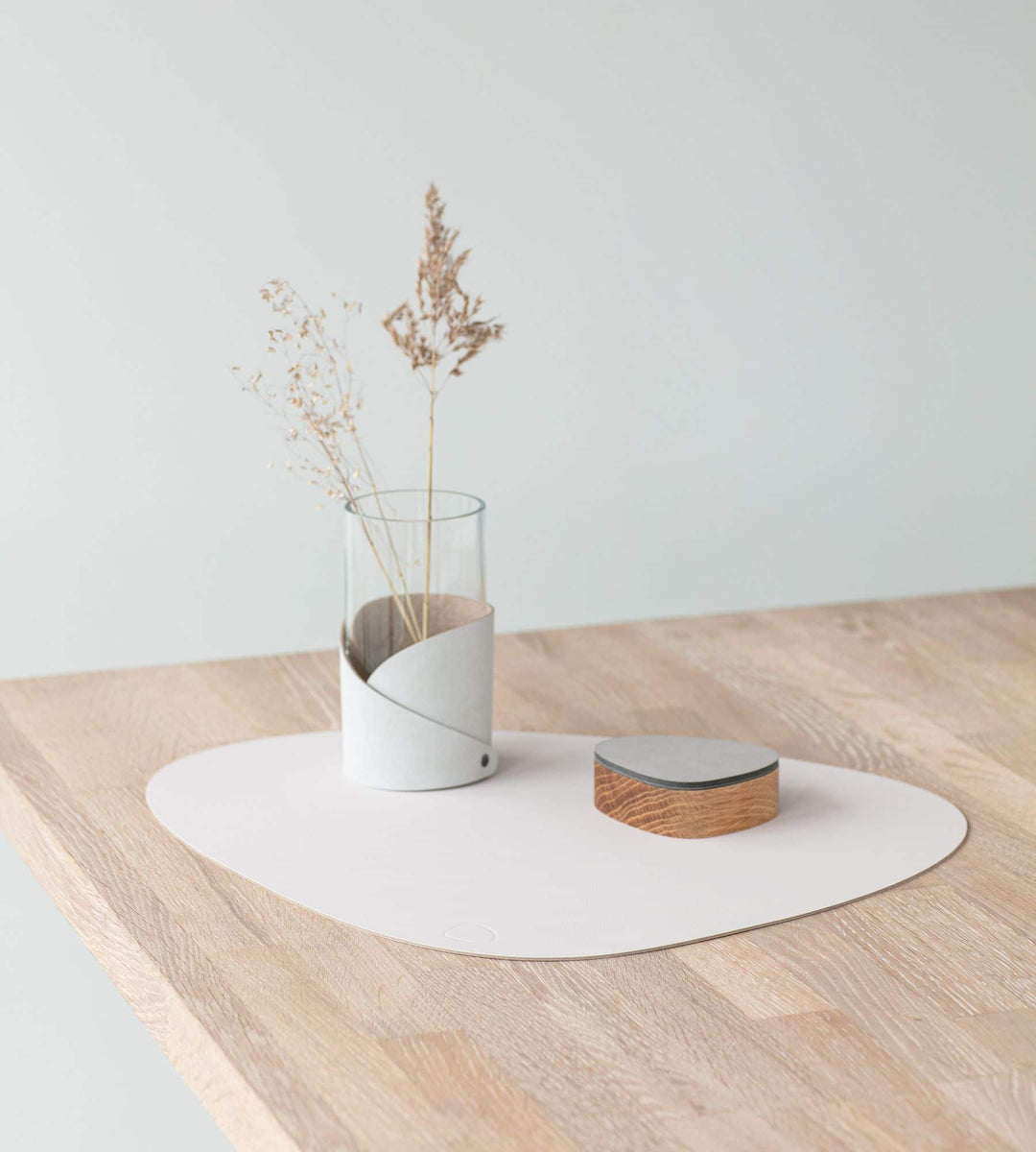 LIND DNA Nupo Curve Table Placemat L, Soft Nude