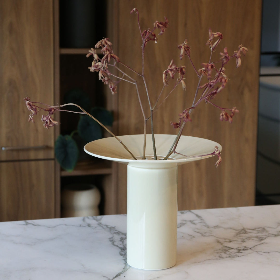 AUDO CPH (ex MENU) Hana Vase, H26cm, Ashen