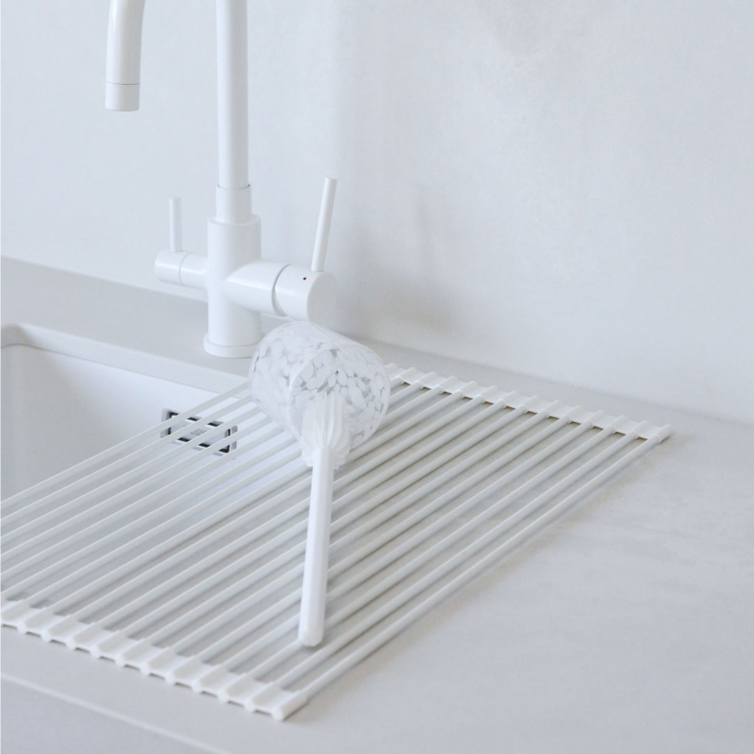 DESIGNSTUFF Silicone Fold Dish Drying Rack, White