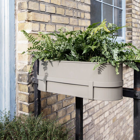 ferm LIVING Bau Balcony Flower Box, Cashmere