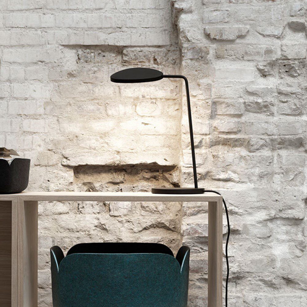 PRE-ORDER | MUUTO Leaf Table Lamp, Black