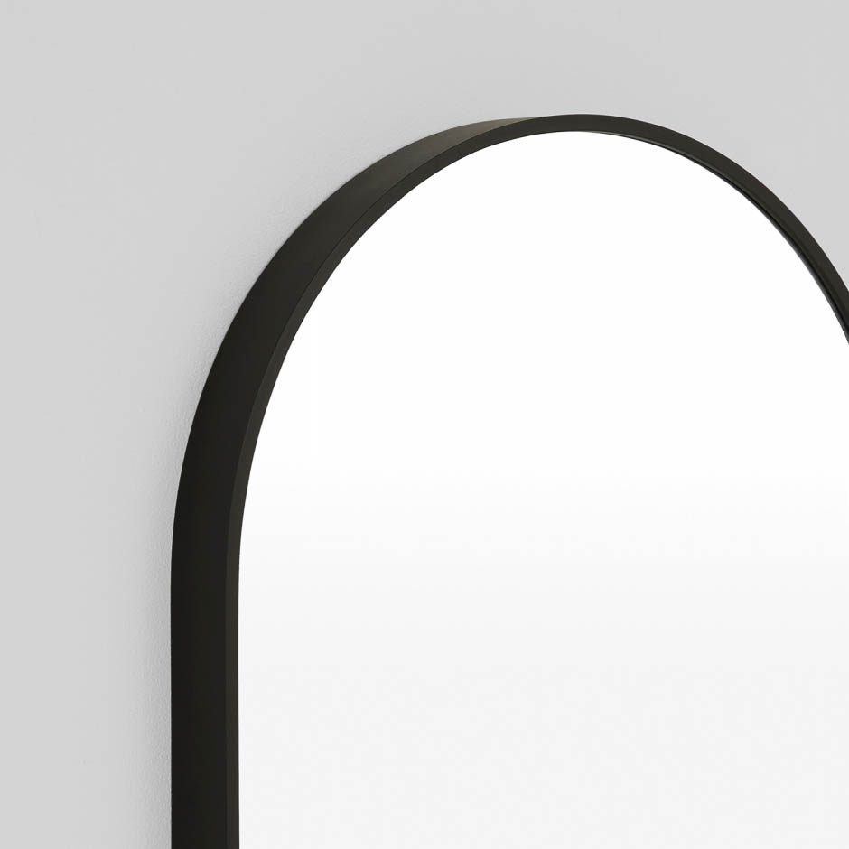 MIDDLE OF NOWHERE Simplicity Oval Mirror, Black, 40x135cm