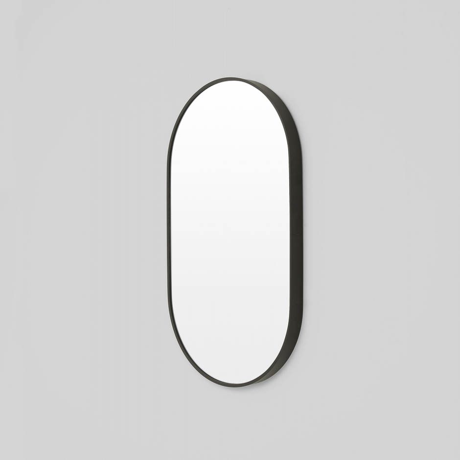 MIDDLE OF NOWHERE Simplicity Oval Mirror, Black, 40x70cm