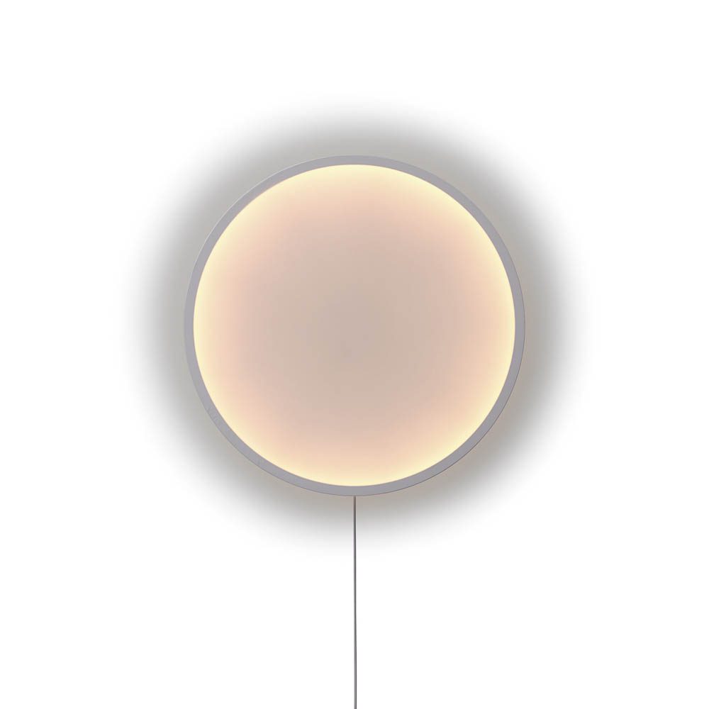 A side packshot of an atmospheric Calm Wall Lamp in grey/white.