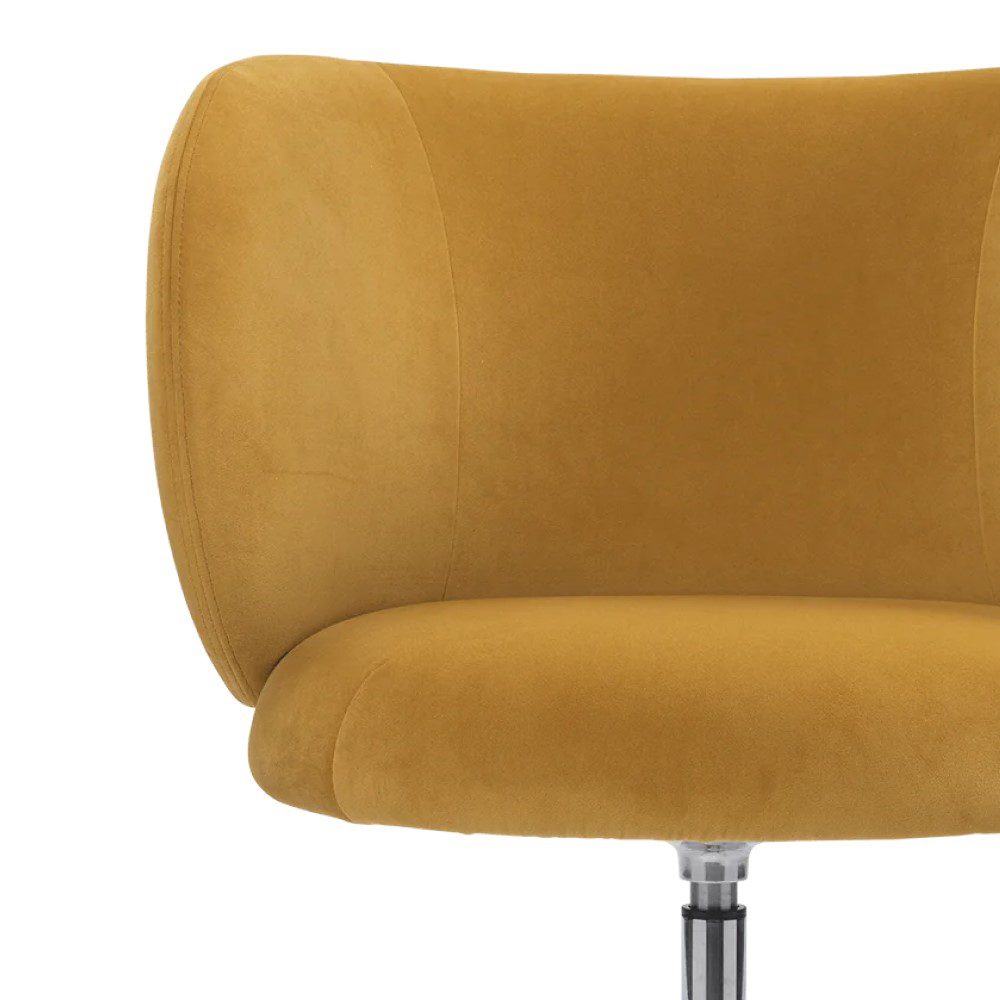 PRE-ORDER | ferm LIVING Rico Dining Chair Swivel, Rich Velvet, Honey