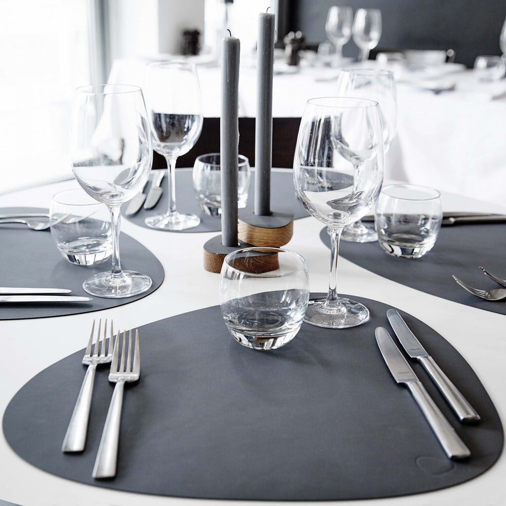 LIND DNA Table Place Mat Nupo Black, Curve L-27176