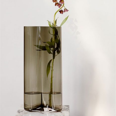 AUDO CPH (ex MENU) Aer Vase Tall, H49cm, Smoke